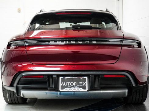 Used 2022 Porsche Taycan 4 Cross Turismo AWD/4WD image 13
