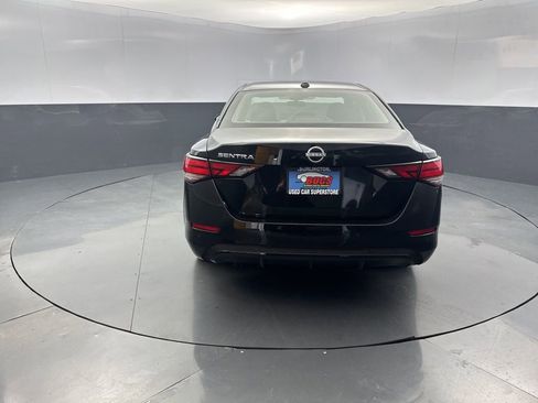 Used 2025 Nissan Sentra SV image 4