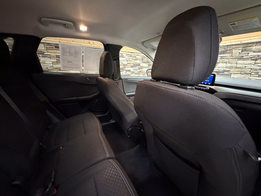 Used 2023 Ford Escape Active AWD/4WD image 30
