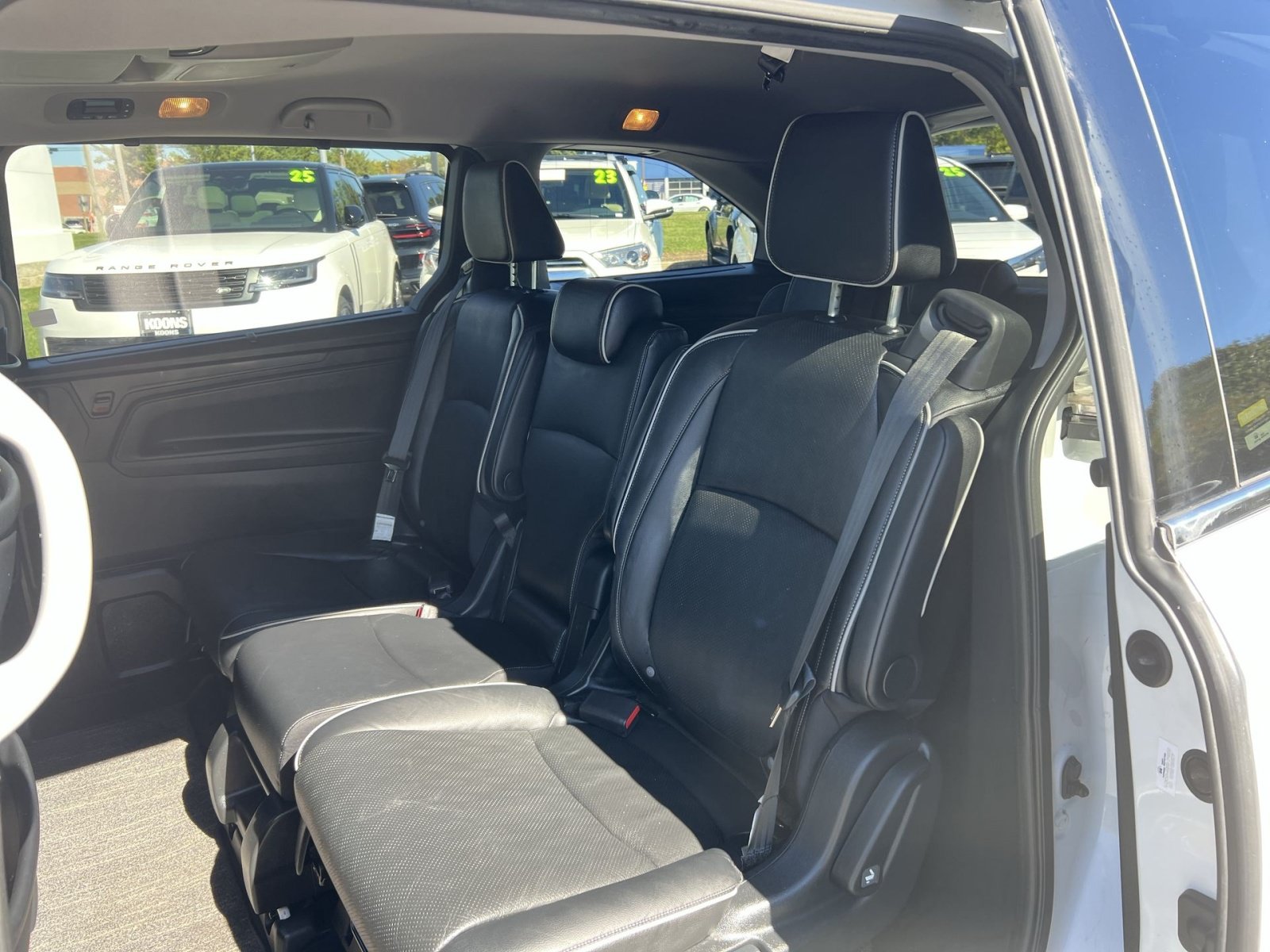 Used 2023 Honda Odyssey Elite image 25