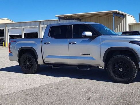 Used 2022 Toyota Tundra SR5 w/ TRD Off-Road Premium Package RWD image 9