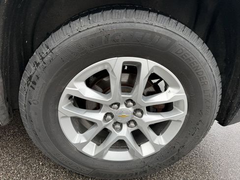 Used 2019 Chevrolet Traverse LT image 17