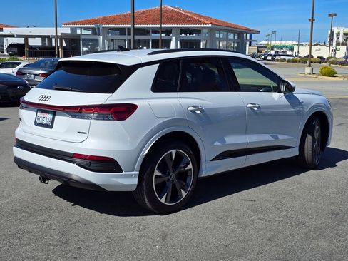Used 2024 Audi Q4 e-tron Prestige image 6