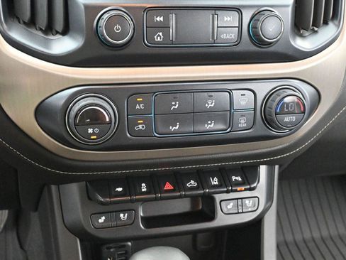 Used 2022 GMC Canyon Denali image 24