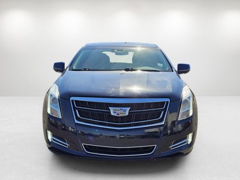 Used 2017 Cadillac XTS Luxury w/ Driver Awareness Package image 2