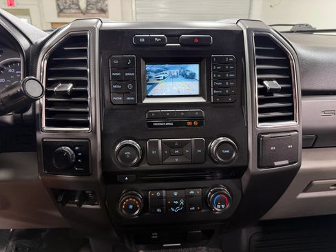 Used 2018 Ford F350 XLT AWD/4WD image 22