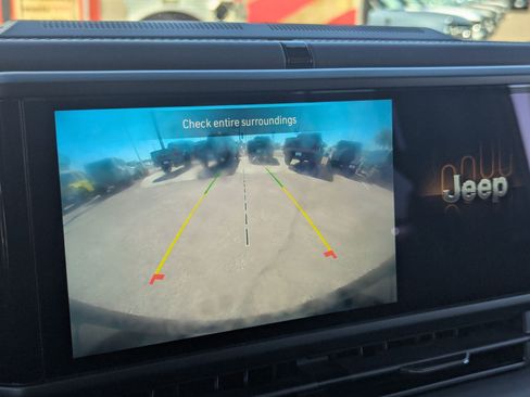 Used 2025 Jeep Wrangler Sahara 4xe image 21