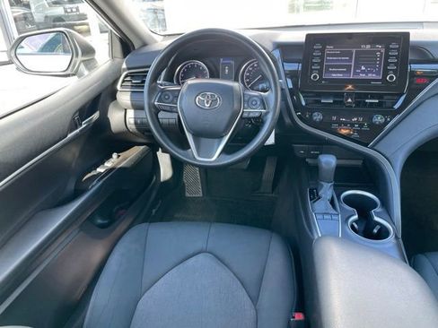 Used 2022 Toyota Camry LE FWD image 8