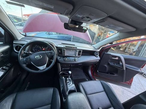 Used 2018 Toyota RAV4 Limited FWD image 13