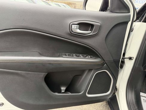 Used 2020 Jeep Compass Limited AWD/4WD image 15