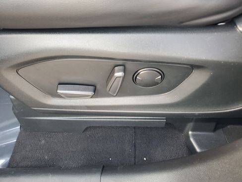 Used 2023 Ford Explorer XLT w/ Equipment Group 202A image 11