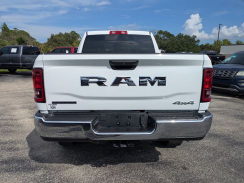 Used 2026 RAM 2500 Big Horn AWD/4WD image 5