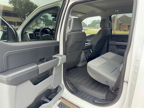 Used 2022 Ford F150 XLT w/ Equipment Group 302A High AWD/4WD image 9