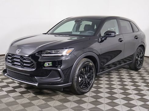 Certified 2026 Honda HR-V Sport image 6