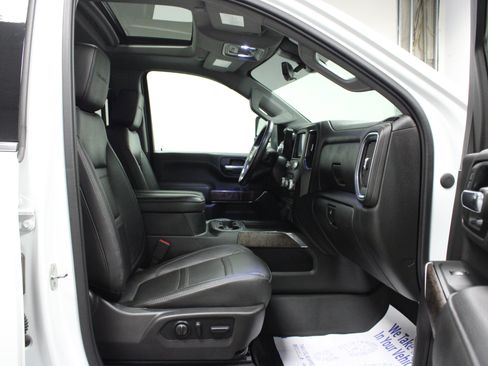 Used 2023 GMC Sierra 3500 Denali w/ Denali Ultimate Package AWD/4WD image 16