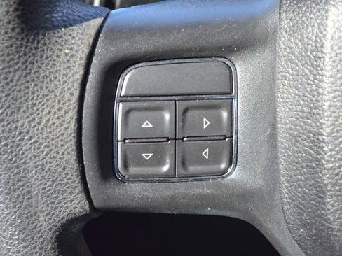 Used 2019 RAM 1500 Express image 20