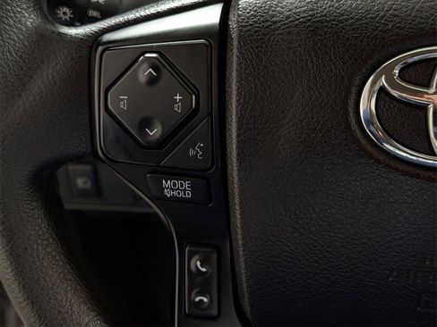 Used 2020 Toyota Tacoma SR image 16