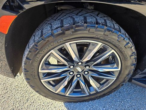 Used 2021 Cadillac Escalade ESV Sport w/ Driver Assist Tech Package AWD/4WD image 11