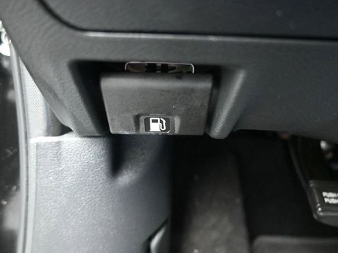 Used 2025 Nissan Sentra SV w/ All-Weather Package image 26