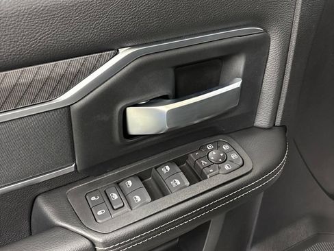 New 2026 RAM 2500 Big Horn AWD/4WD image 17