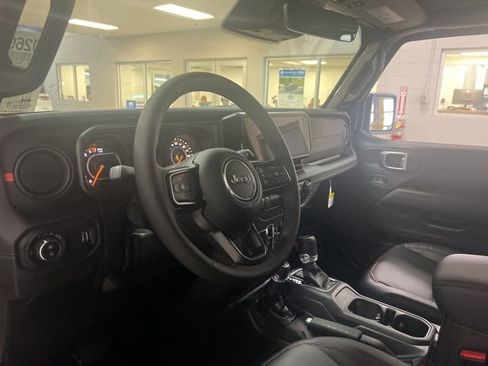 New 2026 Jeep Gladiator Rubicon image 9