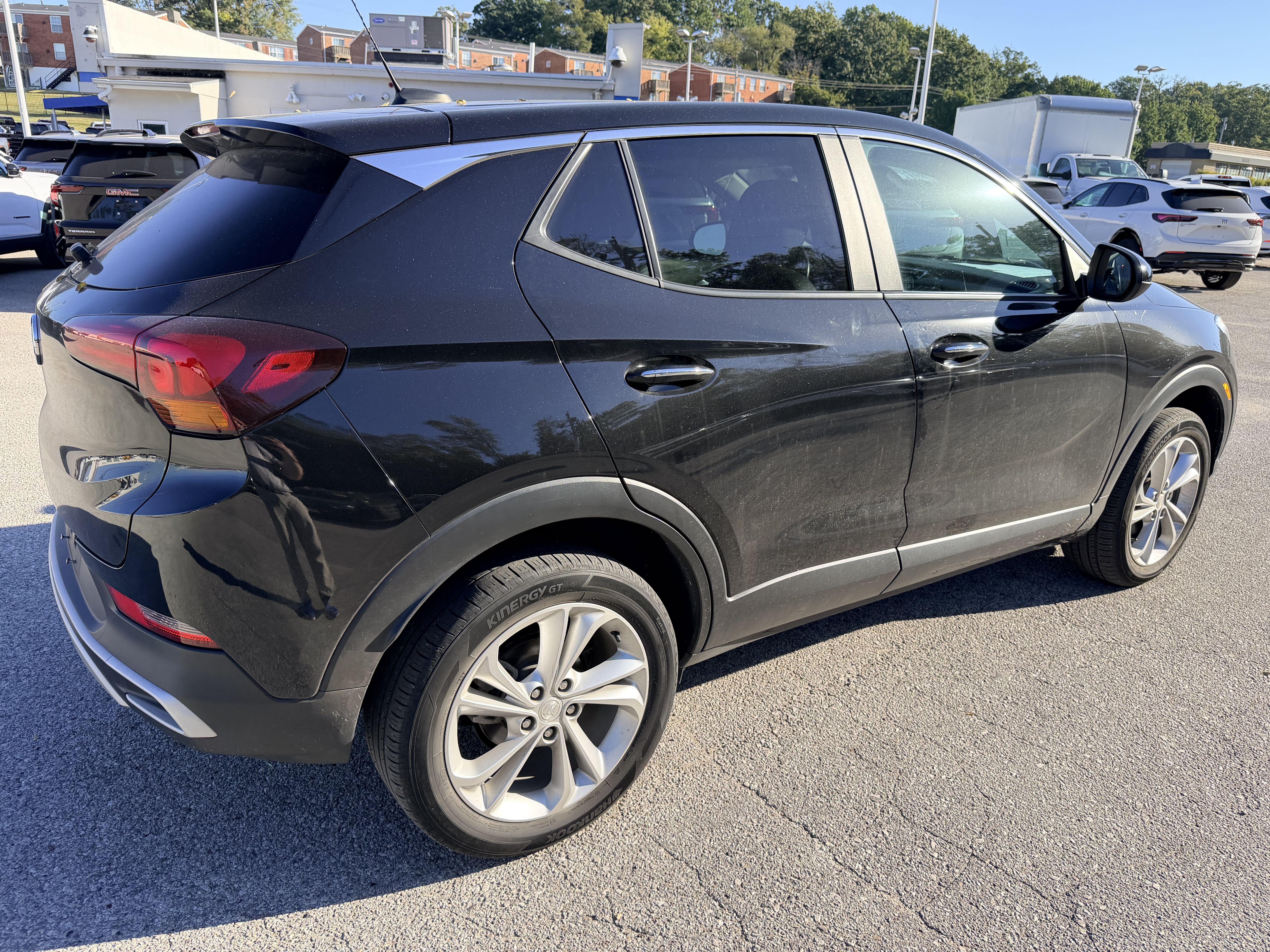 Used 2023 Buick Encore GX Preferred w/ Cold Weather Comfort Package AWD/4WD image 7