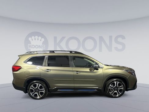 Used 2023 Subaru Ascent Touring AWD/4WD image 8