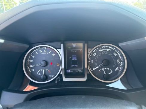 Used 2019 Toyota Tacoma SR5 RWD image 28