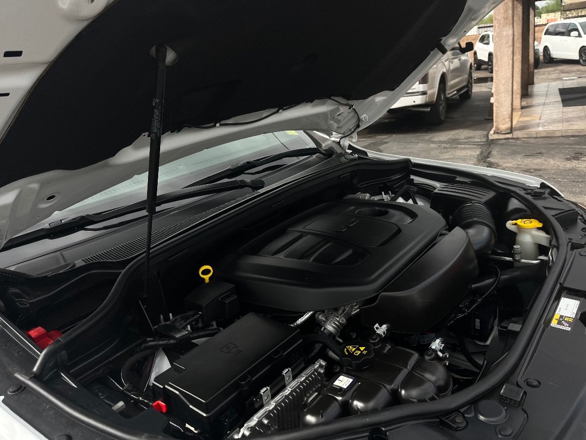 Used 2020 Jeep Grand Cherokee Altitude RWD image 39
