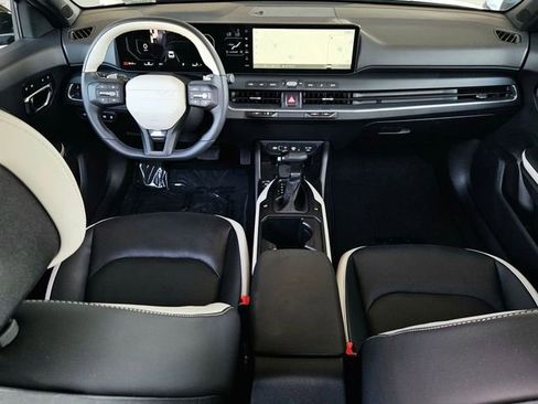 Used 2025 Kia K4 GT-Line w/ GT-Line Premium Package FWD image 25