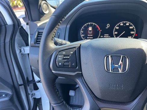 Used 2025 Honda Ridgeline RTL image 21