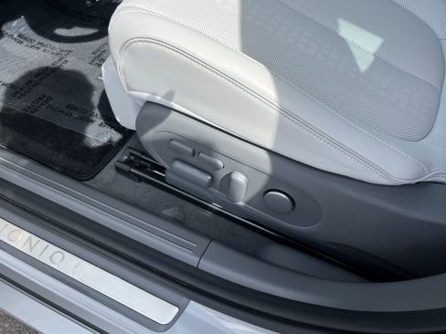Certified 2024 Hyundai Ioniq 5 Limited AWD/4WD image 18