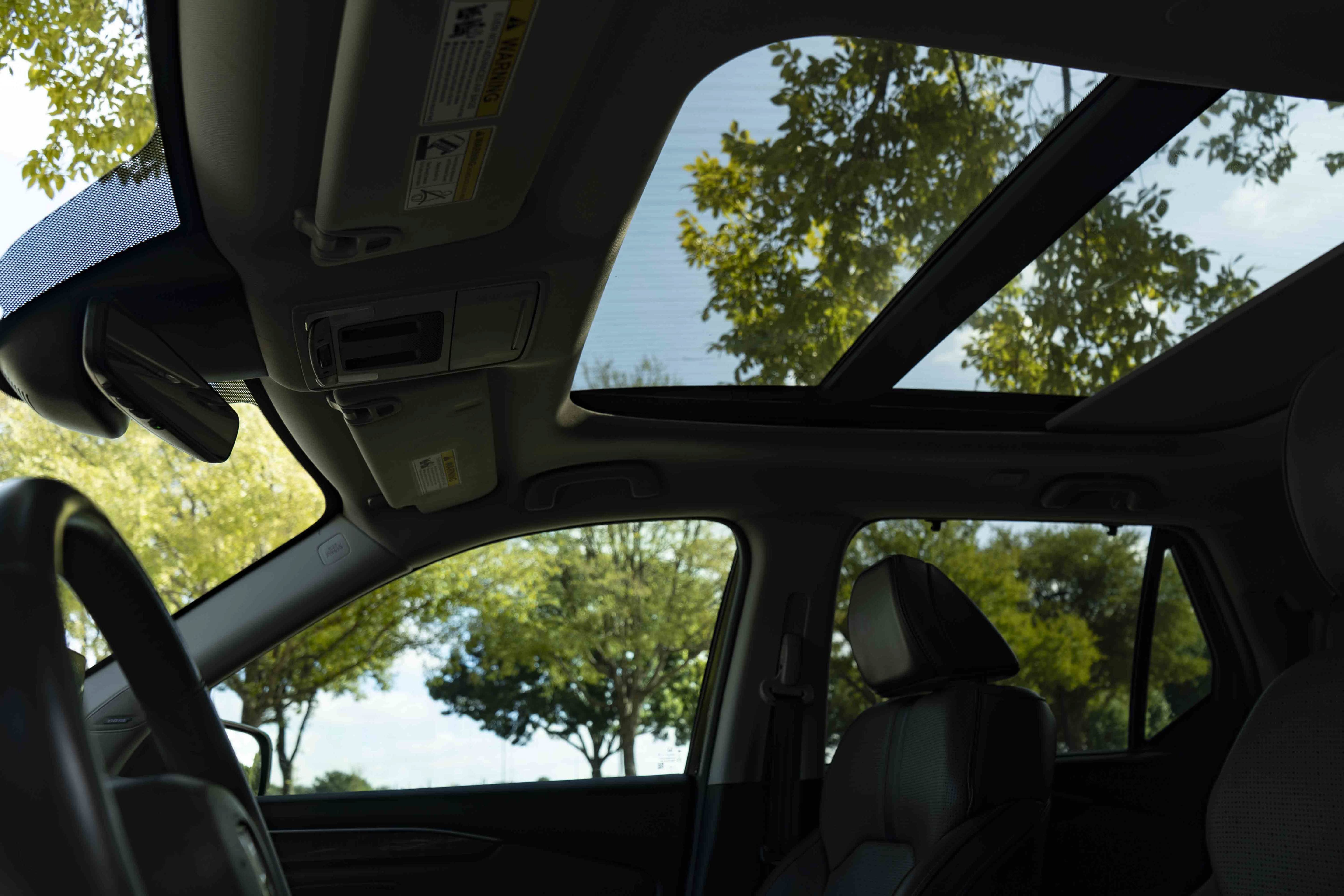 Used 2025 Honda Pilot Elite image 35