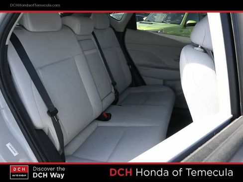 Used 2025 Hyundai Kona SEL FWD image 19