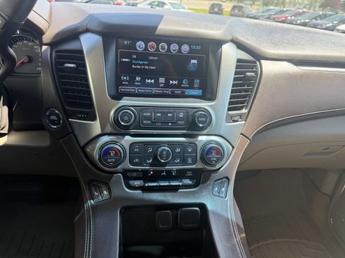 Used 2018 Chevrolet Tahoe LT w/ LT Signature Package AWD/4WD image 9