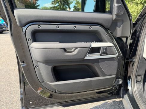 Certified 2024 Land Rover Defender 110 S AWD/4WD image 20