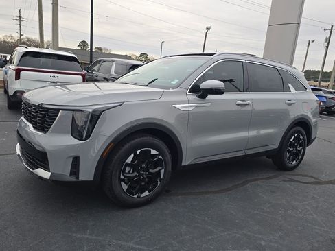 New 2026 Kia Sorento S w/ S Panoramic Sunroof Package image 7