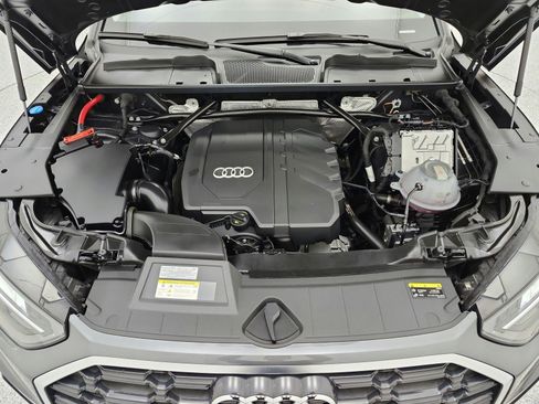 Used 2023 Audi Q5 2.0T Premium w/ Convenience Package AWD/4WD image 16