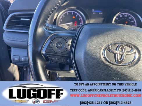 Used 2023 Toyota Camry SE image 18
