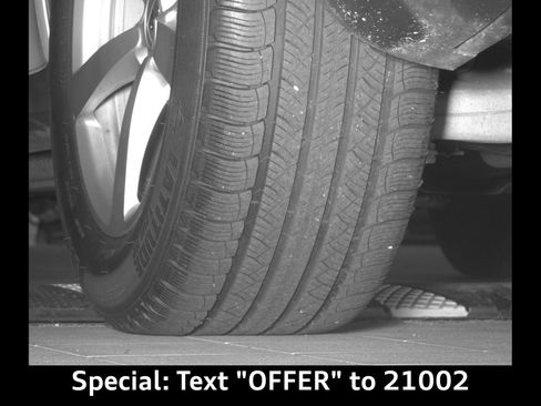 Used 2020 Porsche Macan AWD/4WD image 25