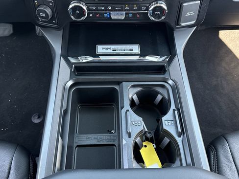 New 2026 Ford F250 Lariat w/ Black Appearance Package AWD/4WD image 6