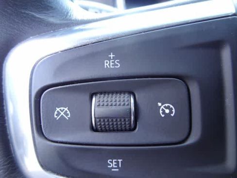 Used 2020 Chevrolet Blazer LT FWD image 18