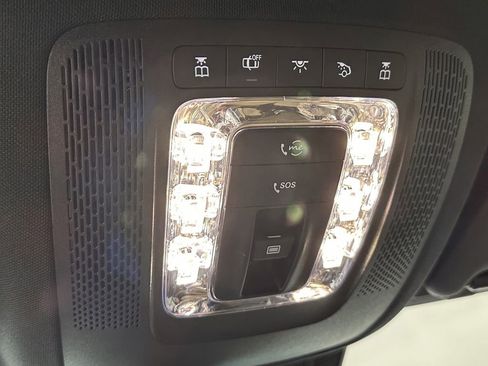 Used 2024 Mercedes-Benz GLE 450 GLE 450 image 33