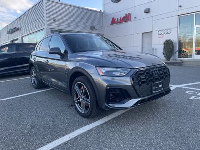 Certified 2025 Audi Q5 e Premium Plus w/ Premium Plus Package