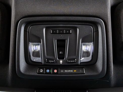 Used 2025 GMC Sierra 2500 AT4 w/ Technology Package image 29