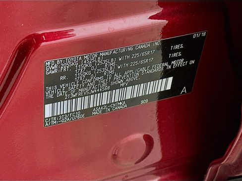 Used 2018 Toyota RAV4 XLE FWD image 12