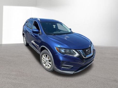 Used 2020 Nissan Rogue SV AWD/4WD image 2