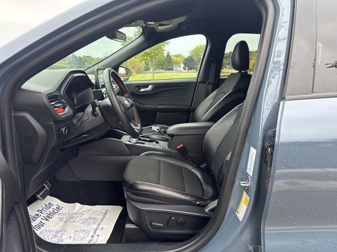 Used 2024 Ford Escape ST-Line image 11