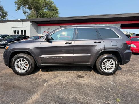Used 2018 Jeep Grand Cherokee Laredo AWD/4WD image 7