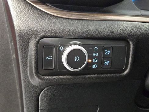 Used 2022 Ford Explorer Limited w/ Equipment Group 301A AWD/4WD image 26